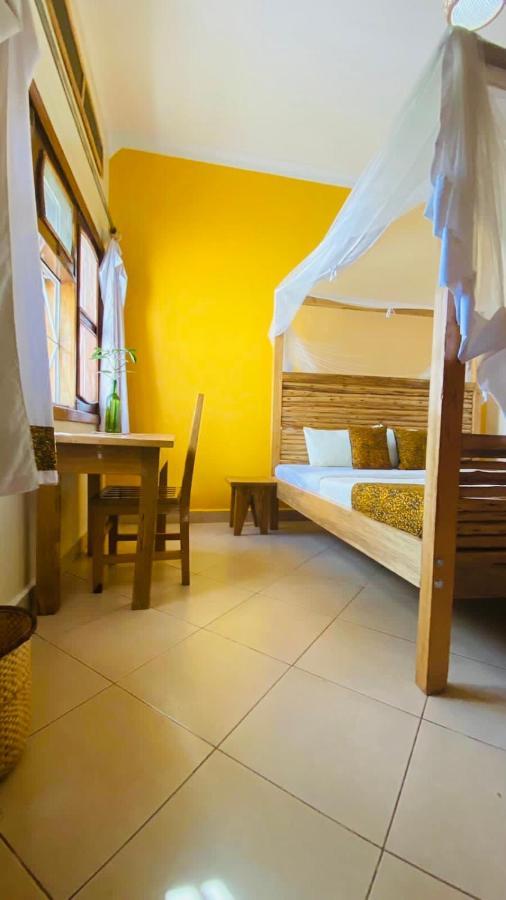 Bed and Breakfast Buutu Nest Джинджа Экстерьер фото